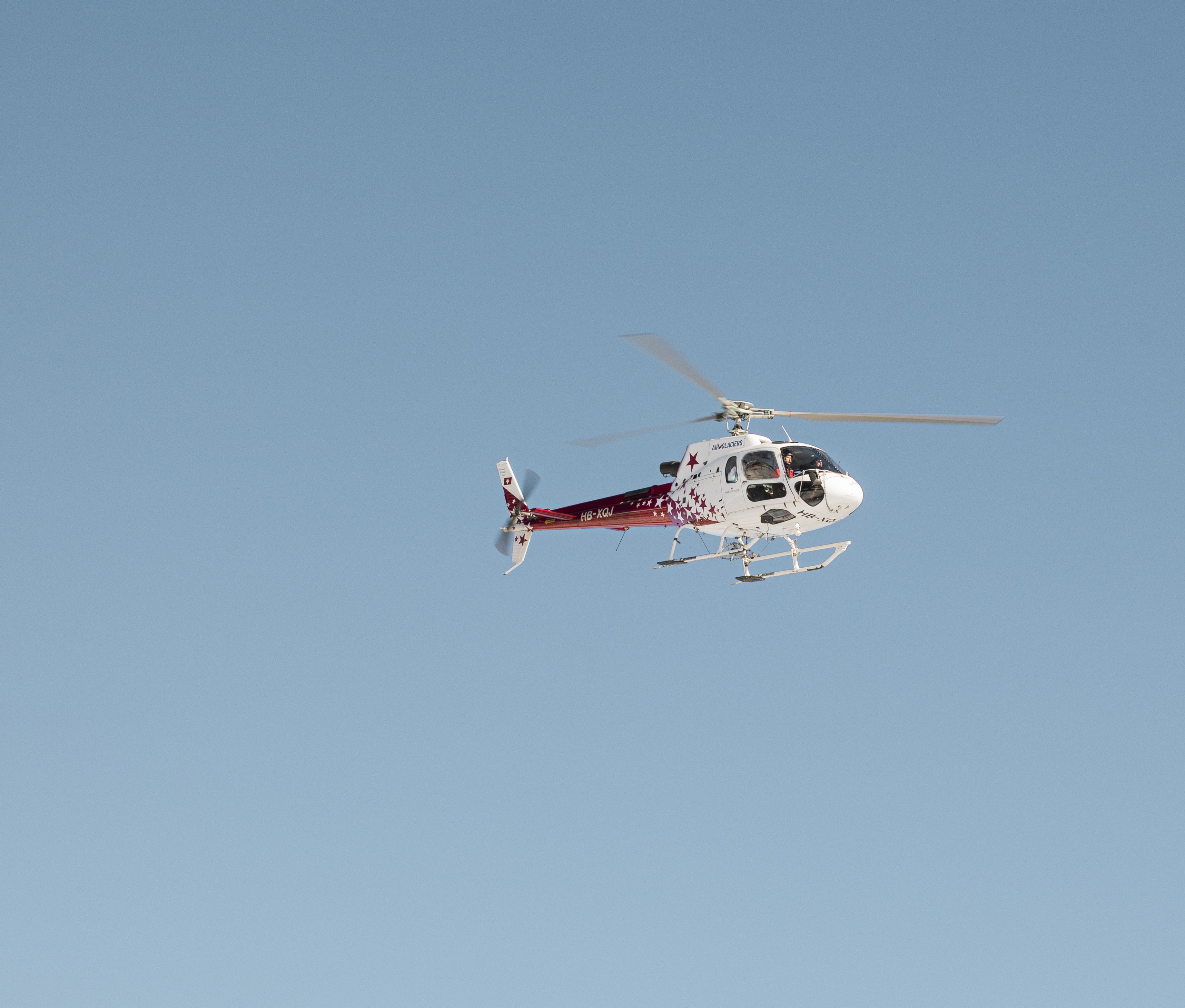 Helicopter scenic flights at Festival International de ballons in Château-d'Oex