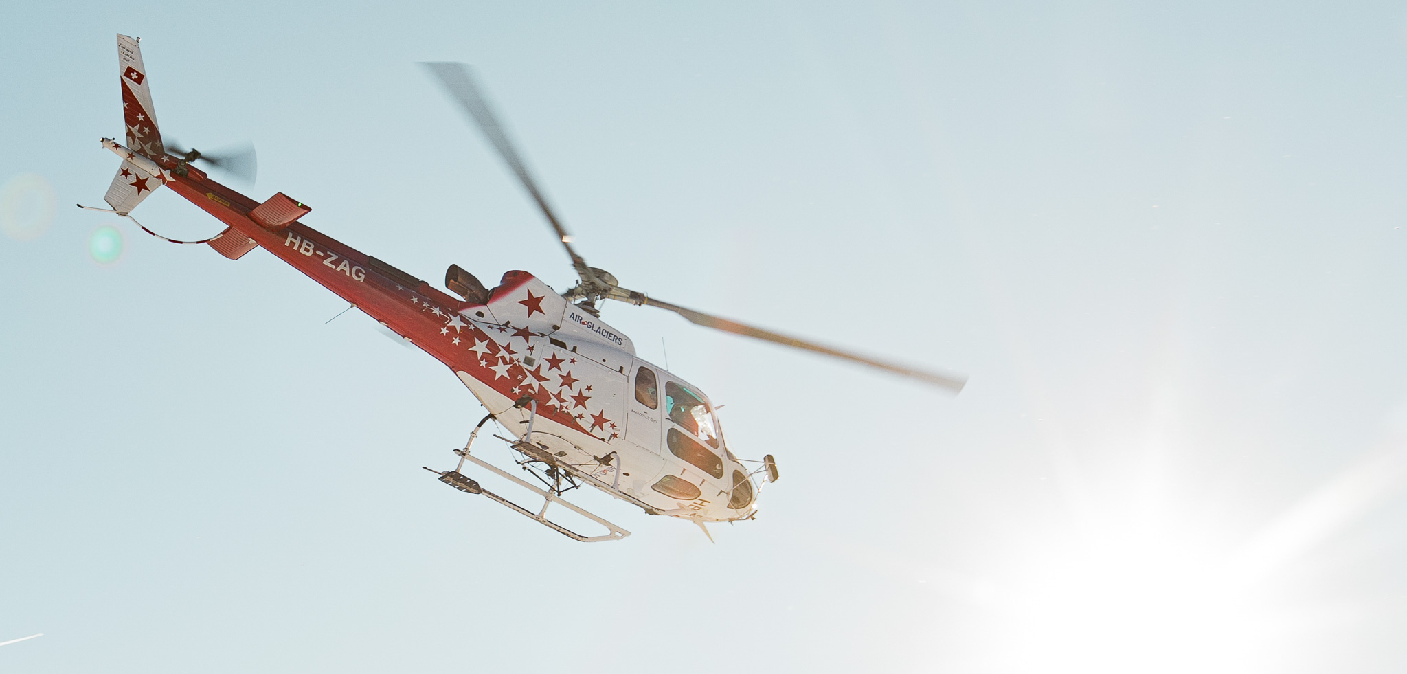 Helicopter scenic flights at Festival International de ballons in Château-d'Oex