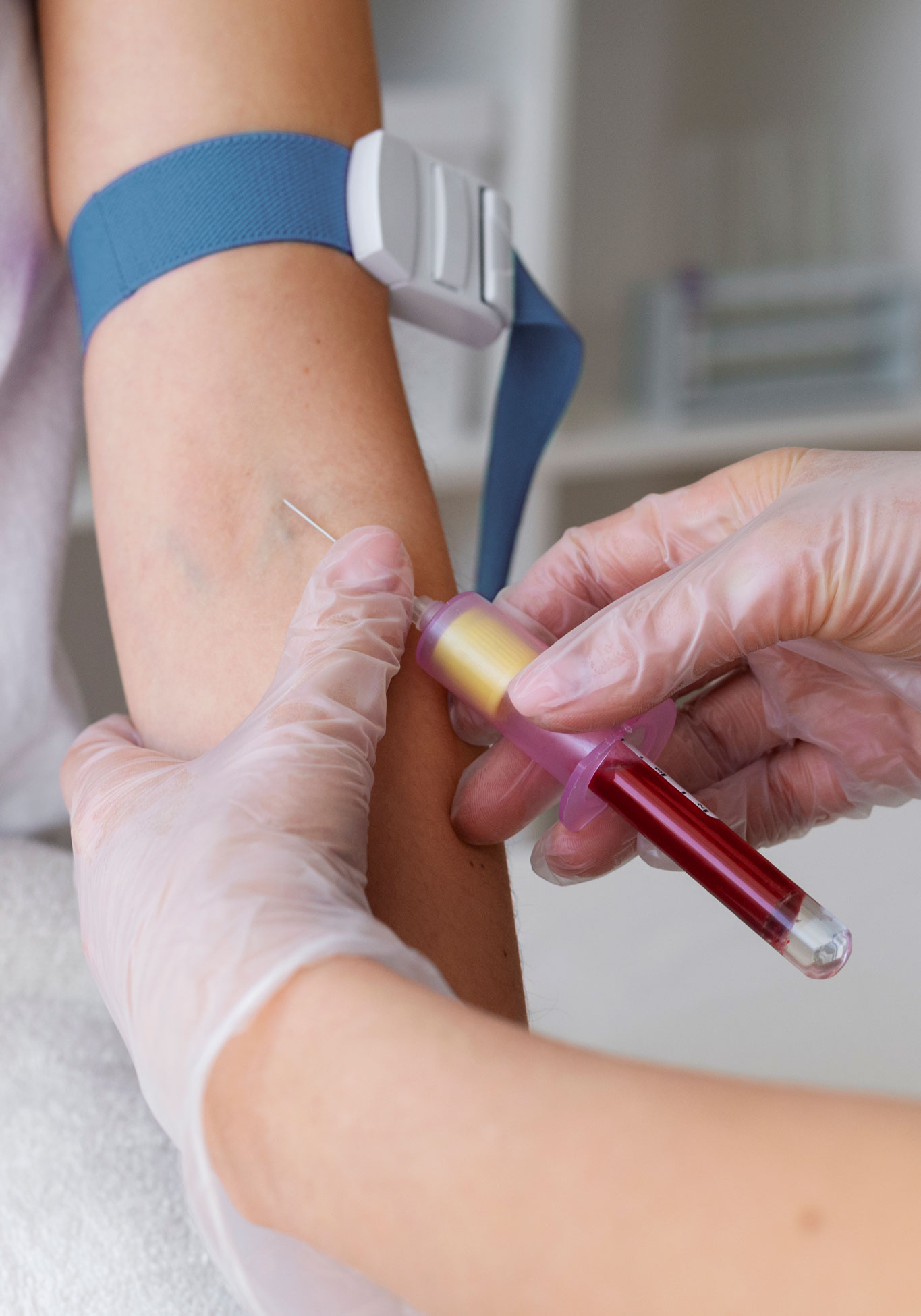 Cours injection intramusculaire, sous cutanée et ponction veineuse: techniques, risques et prévention